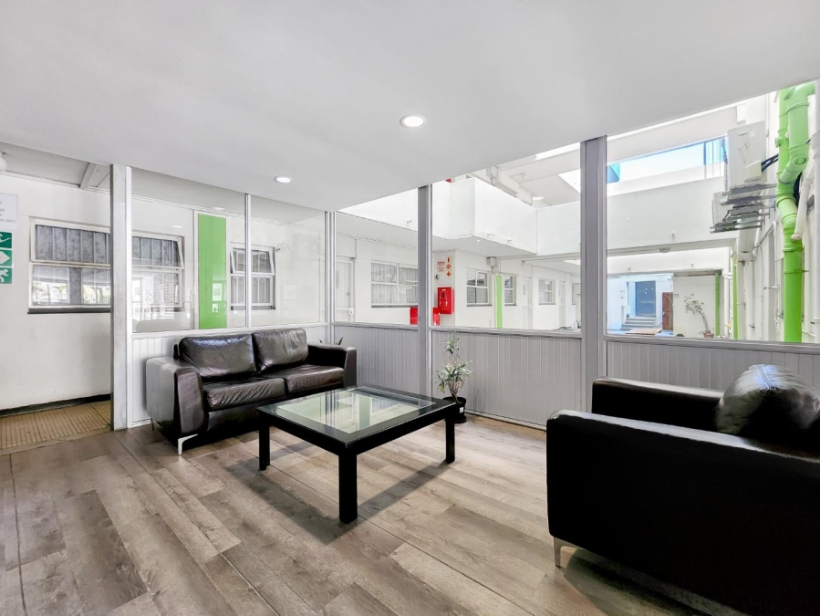 1 Bedroom Property for Sale in Gardens Western Cape